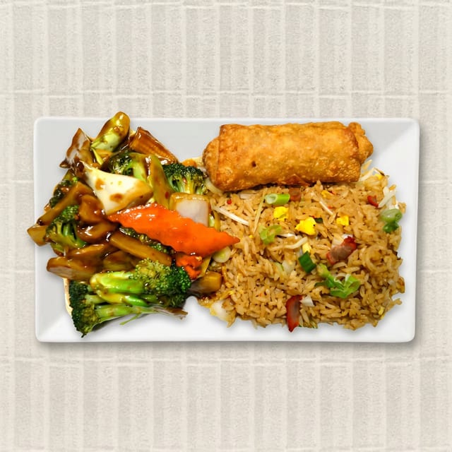 40. Hunan Beef or Chicken Platter.