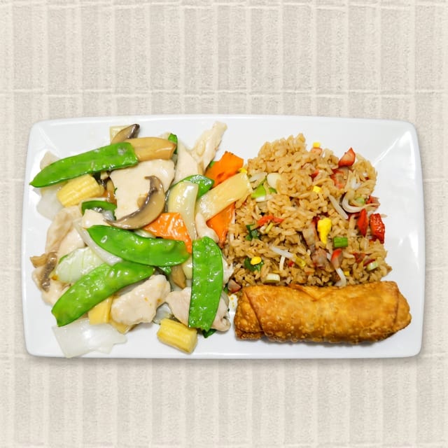 23. Chicken with Snow Pea Pods Platter.